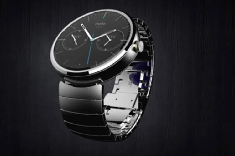 Moto 360: entre os principais desafios estão a acomodação de componentes elétricos em um relógio de design redondo e o carregamento da bateria (Divulgação/Motorola)