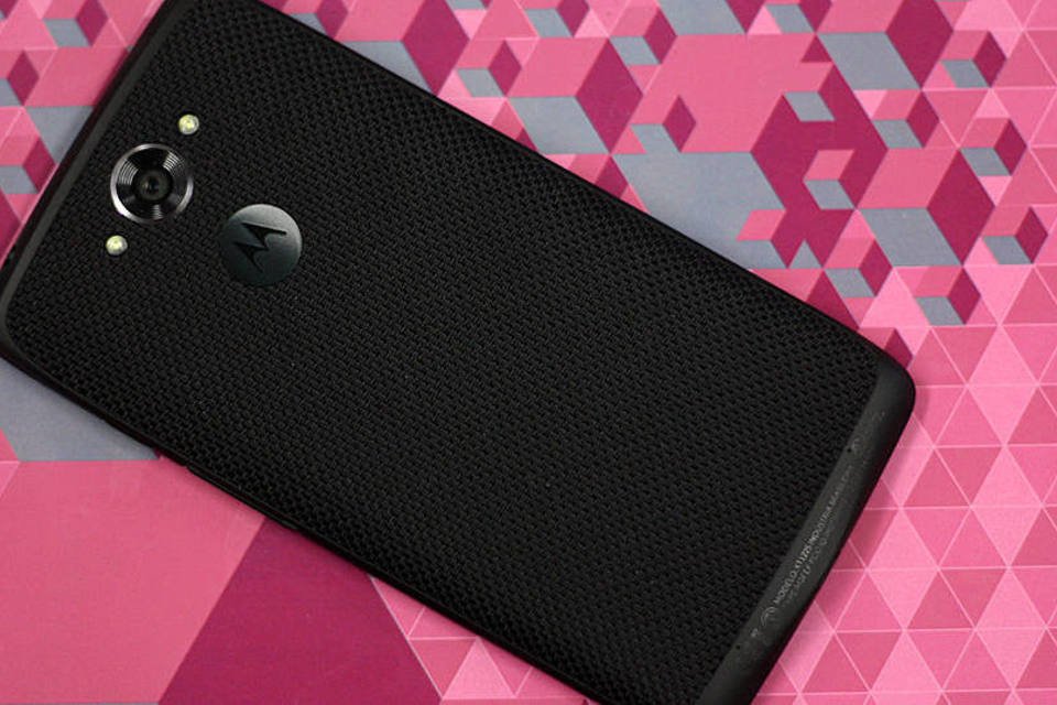 Novo smartphone da Motorola terá tela inquebrável, diz site