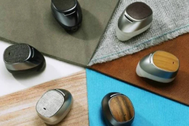 Hint: este foi o segundo produto lançado pela Motorola para o segmento de tecnologias vestíveis (Divulgação)