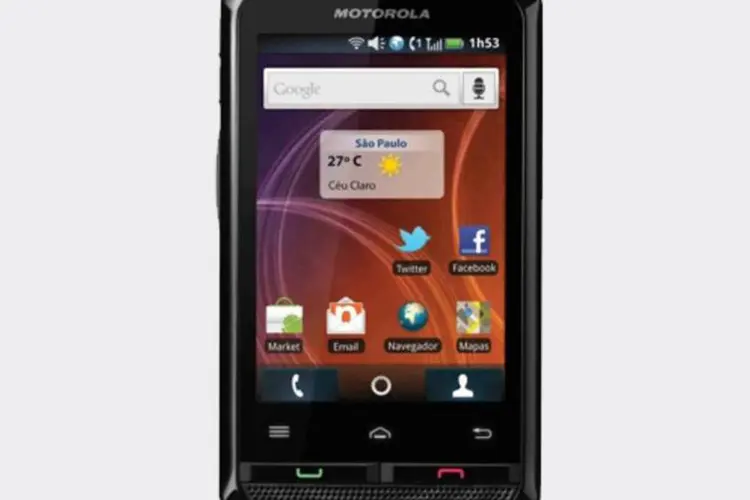 O Motorola i867 estará disponível para compra nos canais de vendas da Nextel por R$ 899,00 (Divulgação)