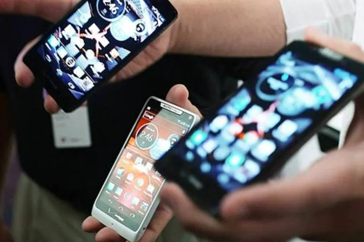 
	Balan&ccedil;o anual de banda larga m&oacute;vel da Huawei e Teleco mostra que, hoje, 1 em cada 5 celulares no pa&iacute;s contam com conex&atilde;o 3G
 (Spencer Platt / Getty Images)