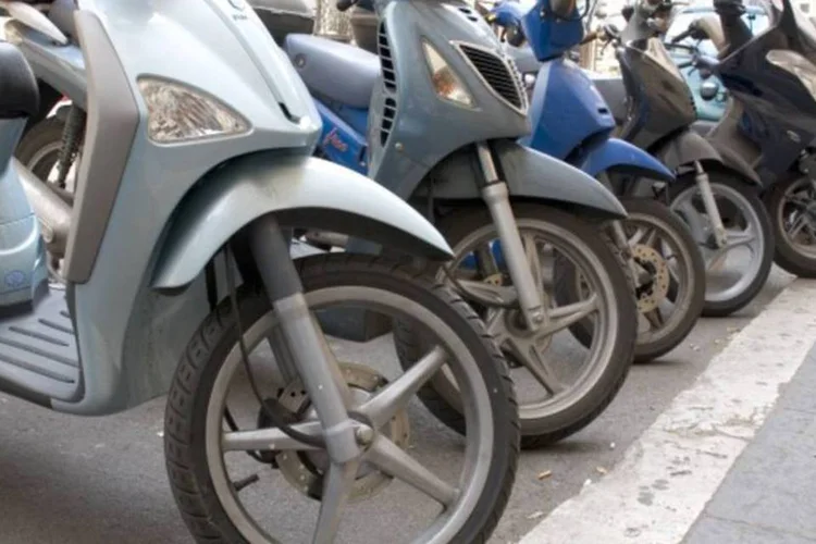 
	Motocicletas: vendas no atacado recuaram 20,5% em 2012 sobre o ano anterior
 (stock.xchng)