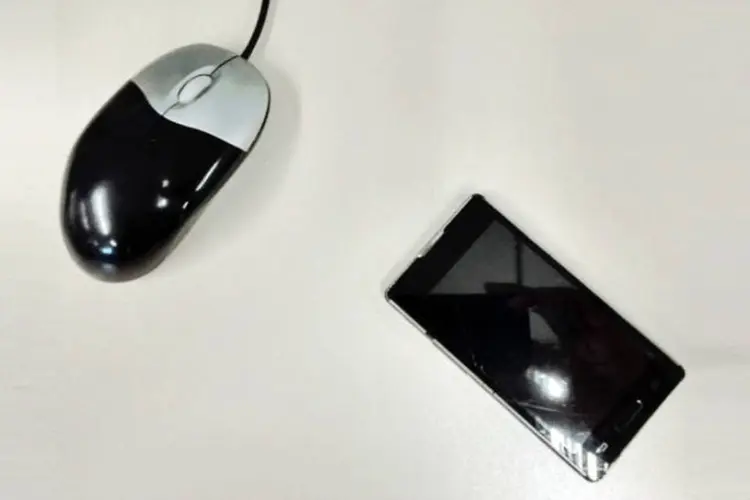 
	Mouse e smartphone: Appointer usa aceler&ocirc;metro de celular para transform&aacute;-lo em mouse
 (Saulo Pereira Guimarães/EXAME.com)