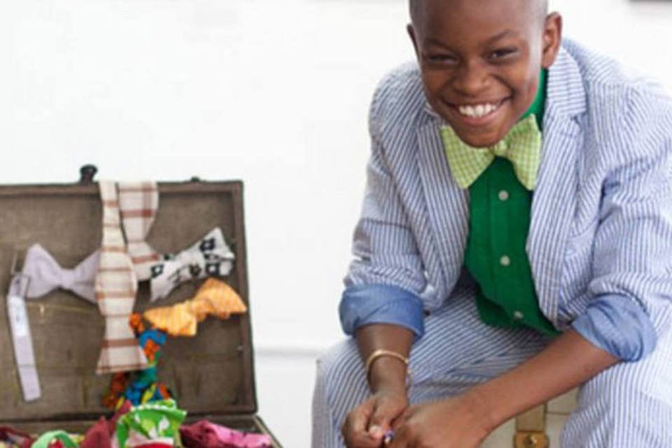 Empreendedor de 11 anos faz sucesso com gravatas-borboleta