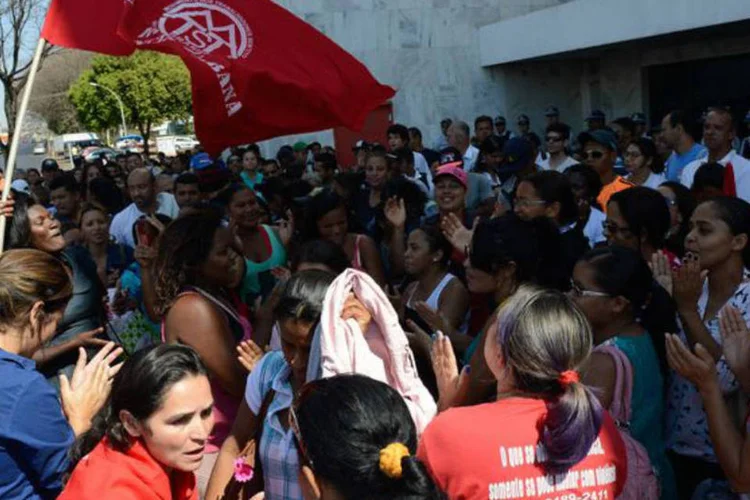 Ato do MTST: representantes do movimento foram recebidos por secretário (Antonio Cruz/Agência Brasil)