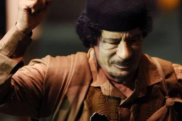 Muammar Kadafi, ditador da Líbia: governo atacou Zawara, Zawiyah e Ajdabiya (Jeff Zelevansky/Stringer)