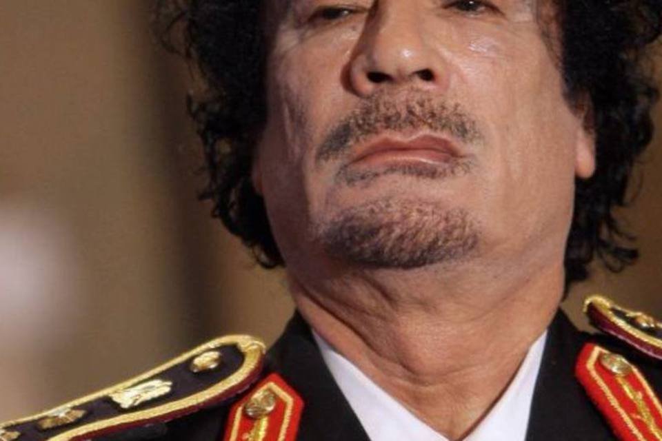 Kadafi ameaça retirar apoio à luta antiterrorista