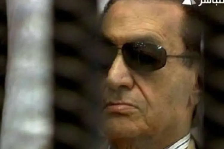 
	Mubarak: em 11 de fevereiro de 2011, o povo eg&iacute;pcio celebrou o fim de &#39;30 anos de repress&atilde;o, corrup&ccedil;&atilde;o e sabotagem&#39;, segundo o comunicado
 (Egyptian TV/AFP)