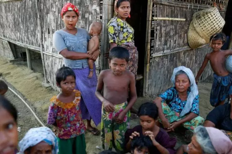 Rohingya: desde os ataques, cerca de 18.445 rohingya, na maioria mulheres e crianças, migraram paraBangladesh (Soe Zeya Tun/Reuters/Reuters)