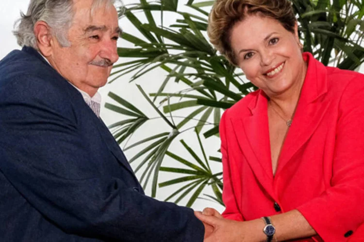 
	Presidente Dilma Rousseff durante reuni&atilde;o bilateral com o presidente uruguaio Jos&eacute; Mujica
 (Roberto Stuckert Filho/Presidência da República)