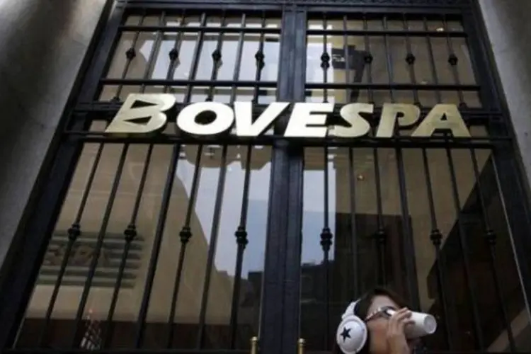 BM&F&Bovespa, em São Paulo: ainda não está claro como dois grupos estrangeiros interessados poderão participar do mercado de ações brasileiro (Nacho Doce/Reuters)