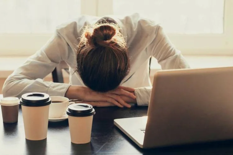 
	Jornada de trabalho: metade dos trabalhadores que t&ecirc;m hor&aacute;rios imprevis&iacute;veis relatou &quot;sofrimento ps&iacute;quico grave&quot;
 (Thinkstock/Poike)