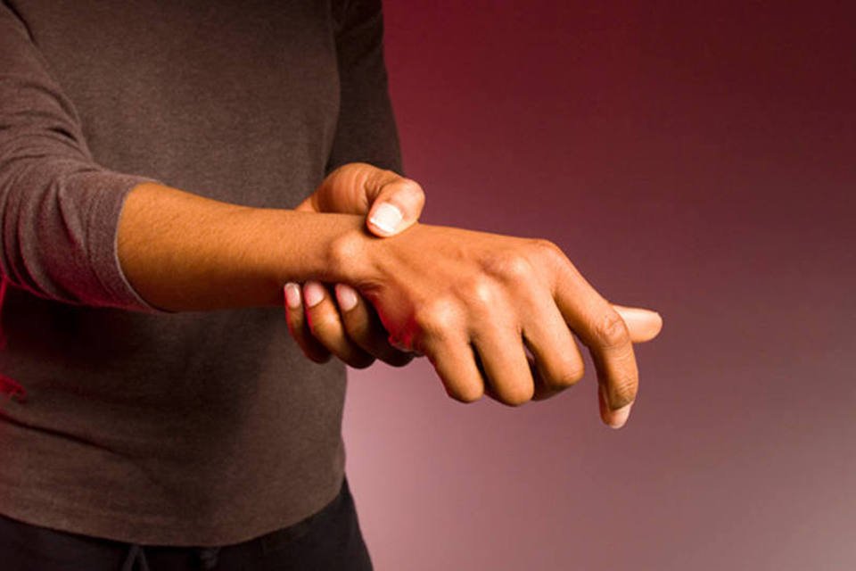 Como a terapia biológica pode ajudar a tratar artrite