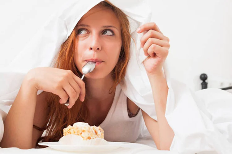 As mulheres consomem mais açúcar que os homens e a TPM é a culpada (Thinkstock)