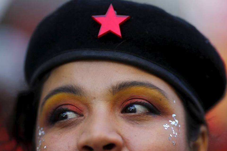 15 imagens mostram o tamanho do apoio a Dilma em 2015