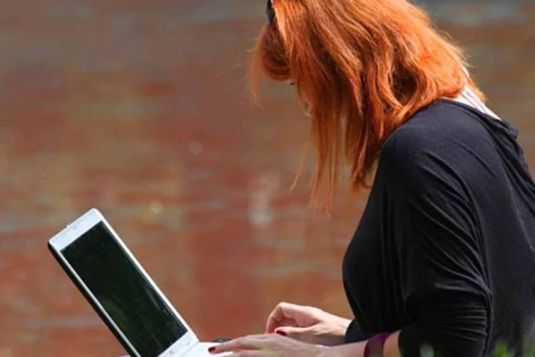 Como o mercado enxerga os cursos online? (Alicja Stolarczyk / SXC)