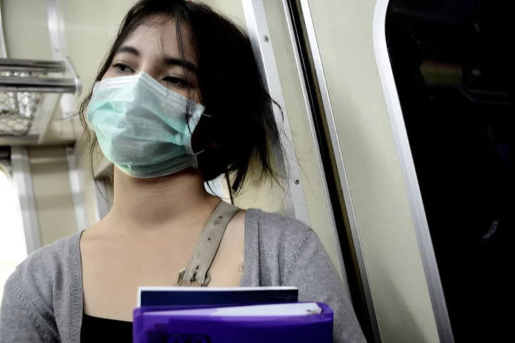 
	H1N1: segundo a Secretaria de Sa&uacute;de, a campanha de vacina&ccedil;&atilde;o no Rio seguir&aacute; o calend&aacute;rio nacional, que prev&ecirc; a vacina&ccedil;&atilde;o de 30 de abril a 20 de maio deste ano
 (Goh Chai Hin / AFP)