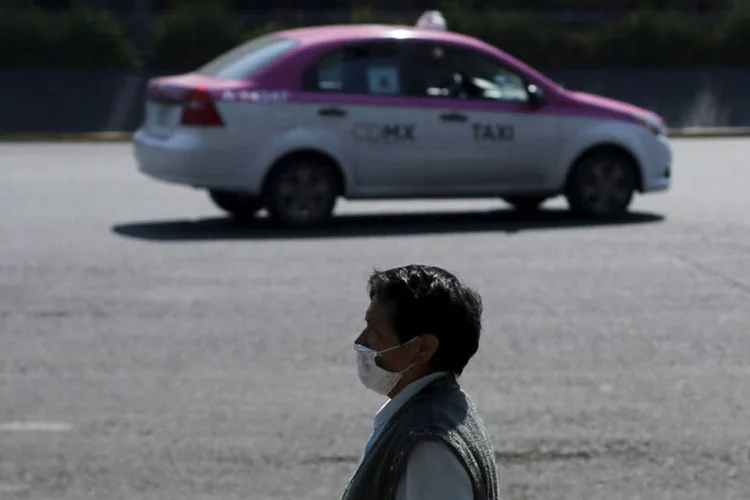 
	Cidade do M&eacute;xico: as autoridades aconselharam os moradores a limitarem a atividade ao ar livre devido aos altos n&iacute;veis de oz&ocirc;nio, que est&atilde;o quase o dobro dos limites aceit&aacute;veis
 (Edgard Garrido / Reuters)