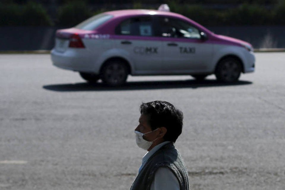 Poluição faz México proibir circulação de 1 milhão de carros