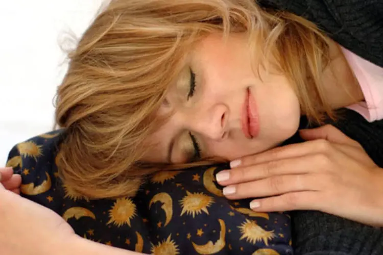 
	Mulher dormindo: desempenho f&iacute;sico e mental pode estar diretamente ligado a uma boa noite de sono
 (Rudolf Kotulán / Dreamstime)