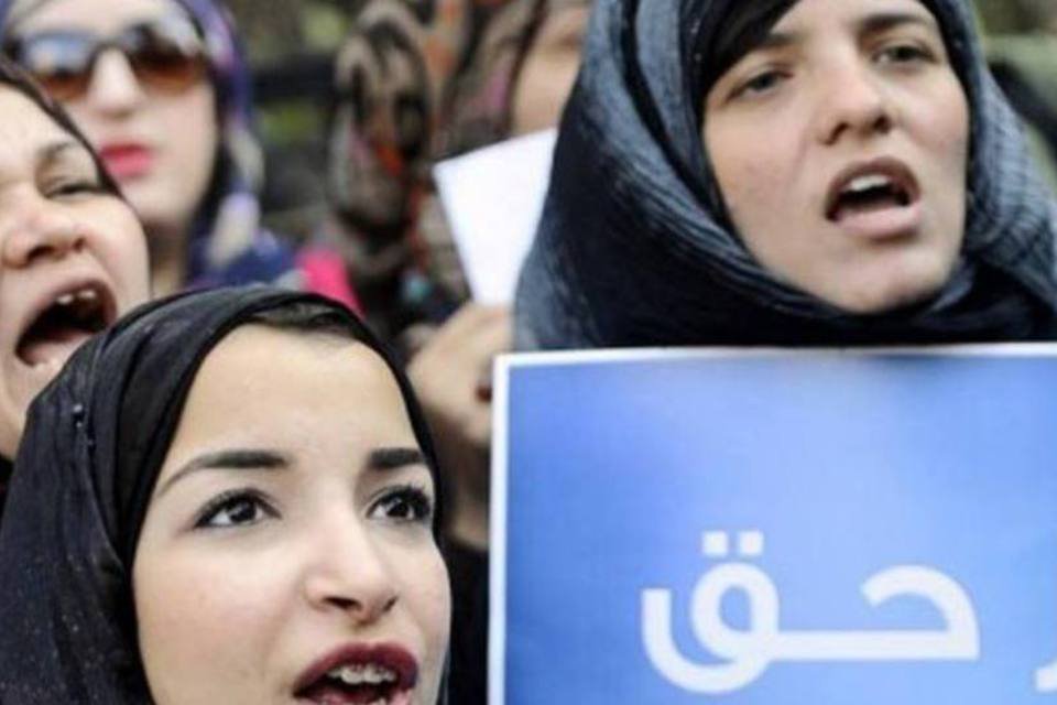 Tribunal egípcio pede fim de 'testes de virgindade' em prisões