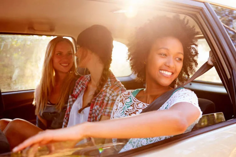 
	Servi&ccedil;o para mulheres: s&oacute; mulheres podem dirigir, e s&oacute; mulheres e crian&ccedil;as de at&eacute; 13 anos podem ser passageiras
 (monkeybusinessimages / Thinkstock)