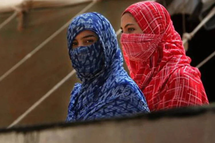 A autorização diz respeito a mulheres solteiras que não querem manter relações sexuais sem se casar
 (Fayez Nureldine/AFP)