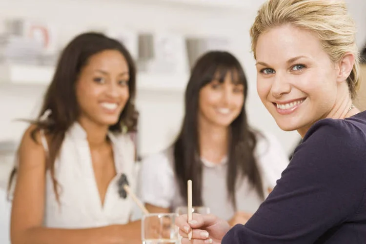 
	Executivas: nos Estados Unidos, empresas chefiadas por mulheres deram retorno m&eacute;dio de 339%, enquanto empresas do S&amp;P retornaram 122%.
 (Thinkstock)
