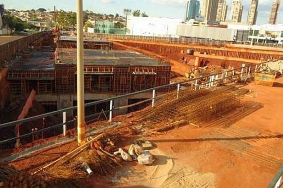 Belo Horizonte enfrenta outra greve nas obras da Copa