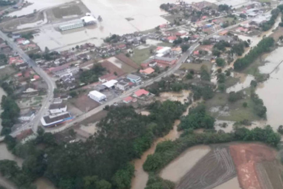 Santa Catarina terá R$ 5 mi para socorro às vítimas da chuva