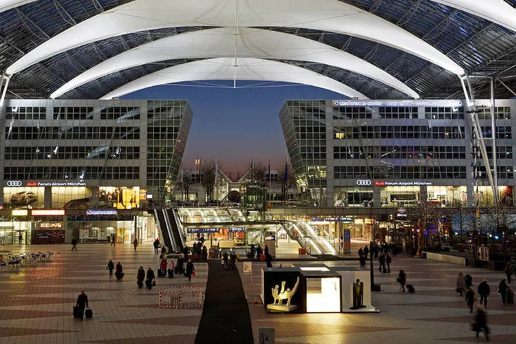 
	Aeroporto Internacional de Munique: a ag&ecirc;ncia de intelig&ecirc;ncia interna da Alemanha (BfV) estima que cerca de 700 alem&atilde;es tenham se juntado ao Estado Isl&acirc;mico no Iraque e S&iacute;ria
 (Divulgação)