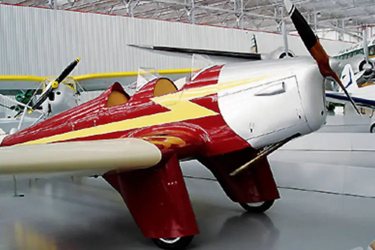 Avião Miles Hawk M24, no Museu da TAM: história da aviação em São Carlos