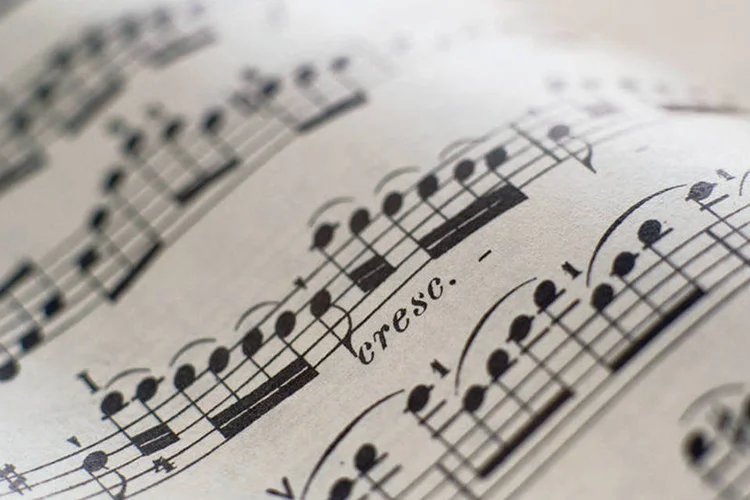 
	Partitura:&quot; Cartola usou o recurso da figuratividade para eternizar seus sentimentos&quot;
 (Ryan McVay/Thinkstock)