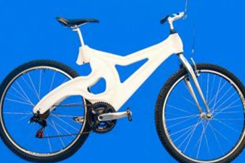 Bicicleta feita de garrafas PET é comercializada no Brasil
