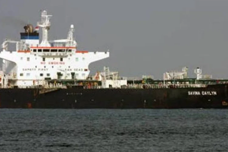 Mv Savina Caylyn, embarcação italiana atacada por piratas somalis (Divulgação/EUNAVFOR)