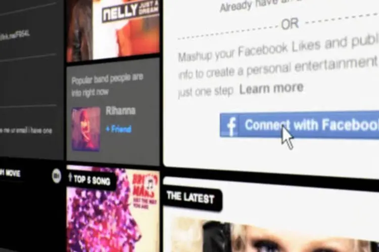 Botão "Connect with Facebook" foi disponibilizado na home do MySpace (Reprodução/MySpace)