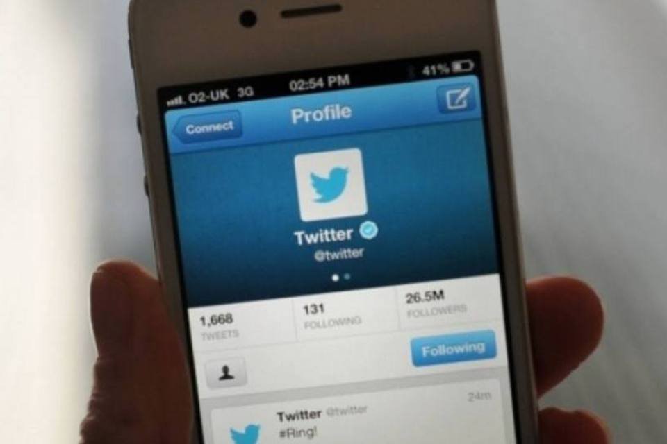 
	Twitter no celular: popularidade do LinkedIn ficou em 22 por cento, enquanto o Twitter atingiu 18 por cento
 (Getty Images)