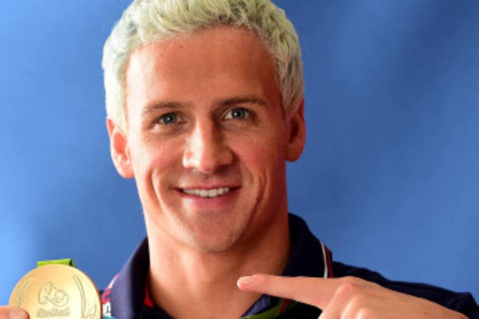 Ryan Lochte pede desculpas por comportamento no Rio