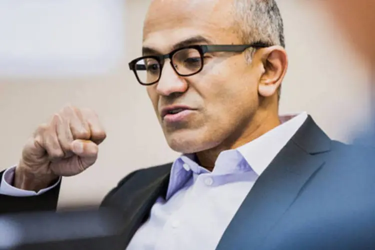 
	Satya Nadella, da Microsoft: &quot;Tomar essa decis&atilde;o de mudar &eacute; dif&iacute;cil, mas necess&aacute;rio&quot;
 (Divulgação/Microsoft via Bloomberg)