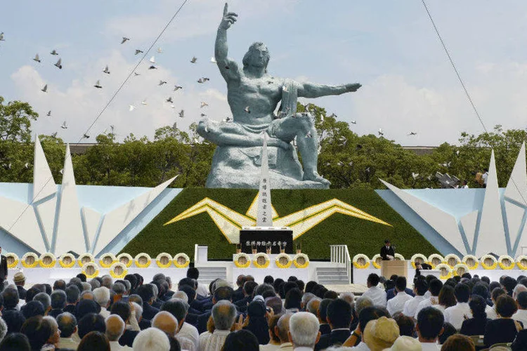 
	Nagasaki: aproximadamente 8.500 cat&oacute;licos morreram no bombardeio &agrave; cidade, h&aacute; 70 anos
 (REUTERS/Kyodo)