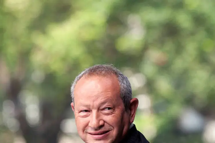 
	O bilion&aacute;rio eg&iacute;pcio Naguib Sawiris: Sawiris tamb&eacute;m critica o envolvimento da espanhola Telef&oacute;nica na Telecom Italia devido ao conflito de interesses no Brasil
 (Simon Dawson/Bloomberg)