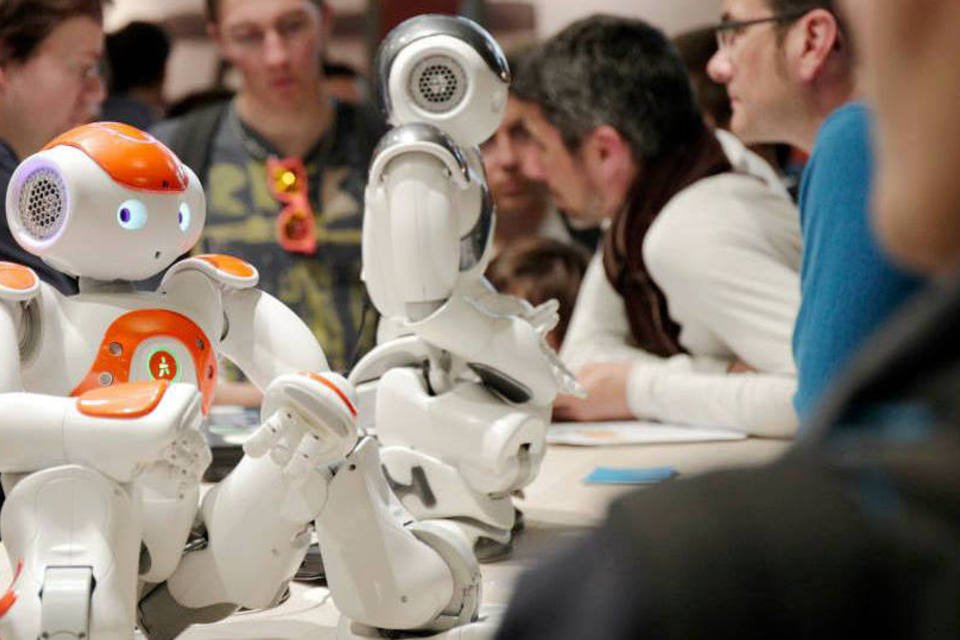 Banco japonês incorporará robôs a quadro de funcionários