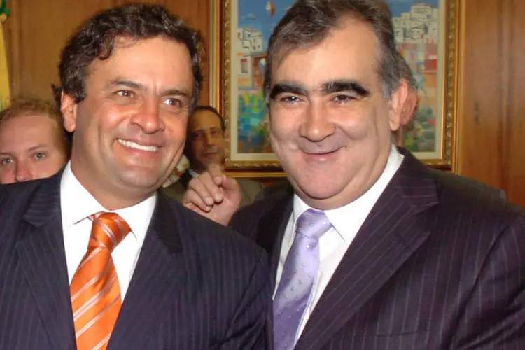 
	N&aacute;rcio Rodrigues (a dir.): ex-presidente do PSDB de Minas Gerais estava preso desde 30 de maio por suspeita de desvio de recursos p&uacute;blicos
 (Luiz Cruvinel/ Câmara dos Deputados)