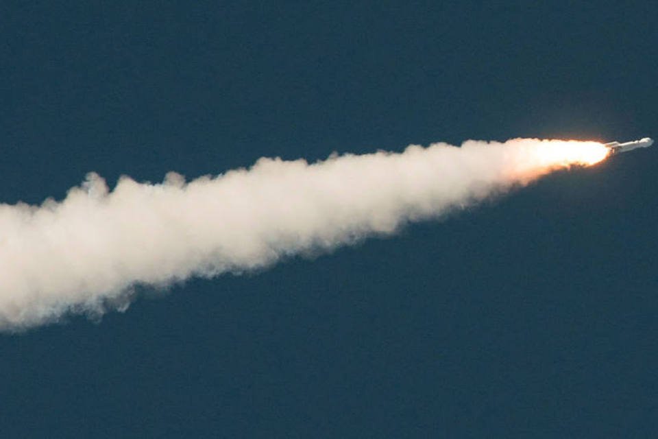 Nasa lança sua 1ª missão para coletar poeira de asteroide
