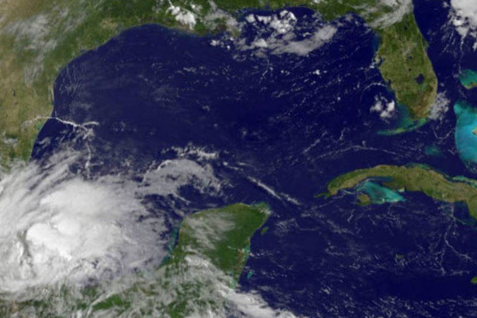 Tempestade Barry deixa um morto no México