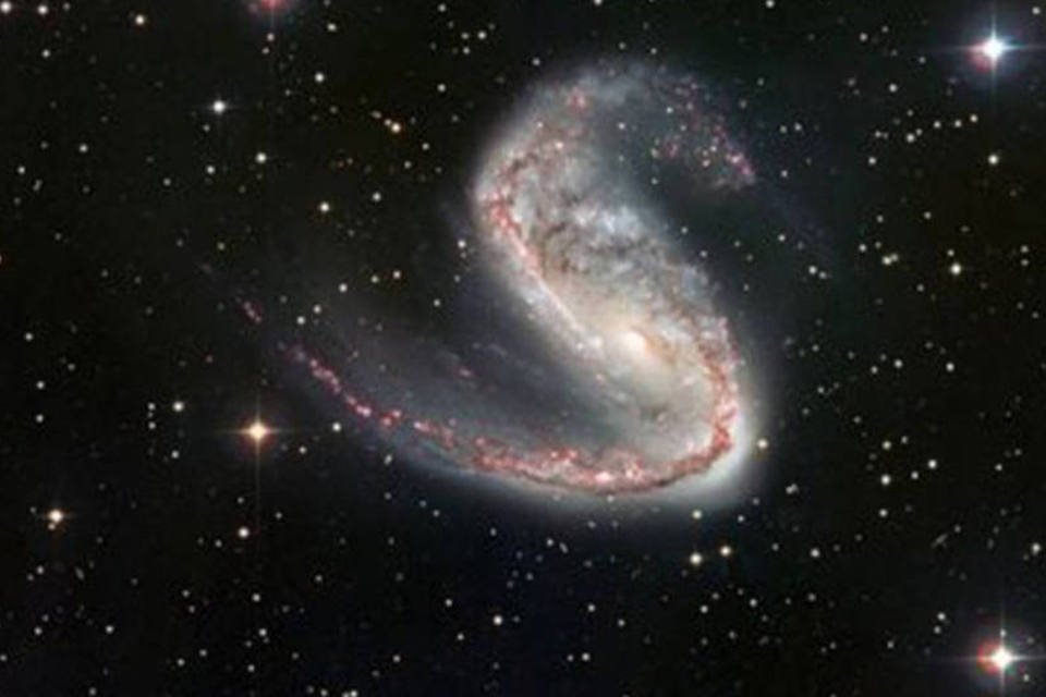 Astrônomos descobrem o maior grupo de galáxias jovens já detectado
