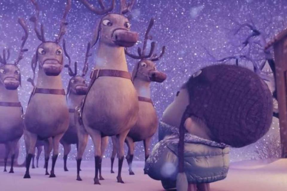 Garoto liberta rena de Papai Noel em campanha