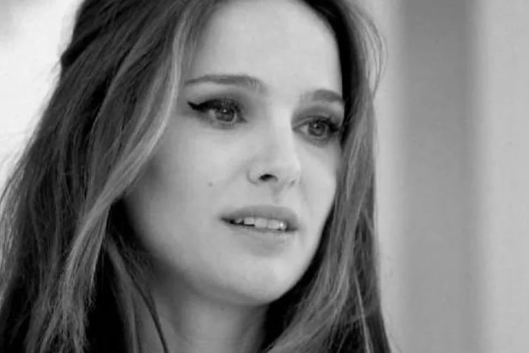 Natalie Portman em anúncio da Dior: filme tem produção da Black Label Productions (Reprodução/YouTube/Christian Dior)