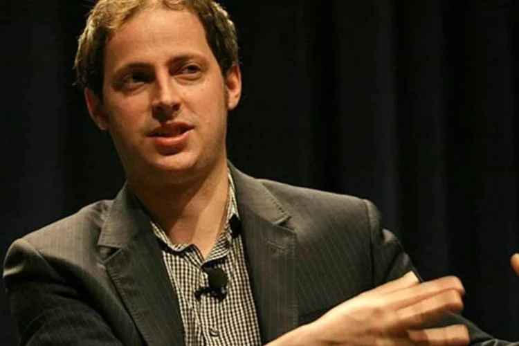 
	Nate Silver come&ccedil;ou a carreira analisando campeonatos de beisebol, mas ganhou fama antecipando resultados de elei&ccedil;&otilde;es
 (Randy Stewart / Wikimedia Commons)