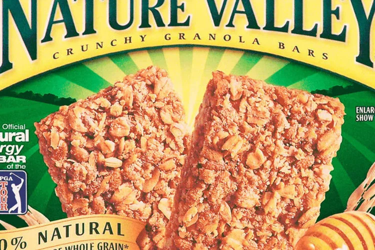 
	Barrinhas de granola Nature Valley: a empresa fica proibida de usar a frase em produtos que contenham subst&acirc;ncias geneticamente modificadas
 (Divulgação/General Mills)